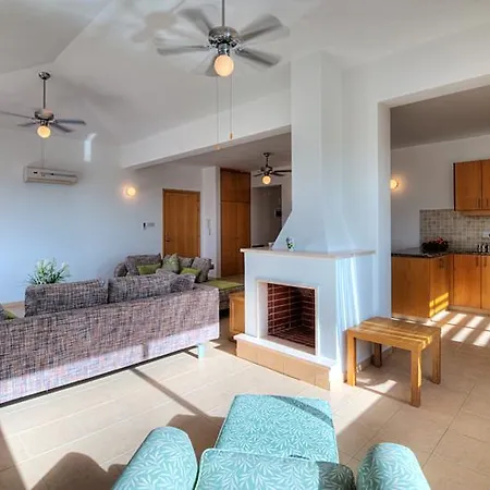 Springs - Luxury Penthouse *